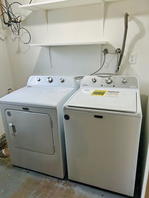 Building Photo - 5477 Nestle Ave