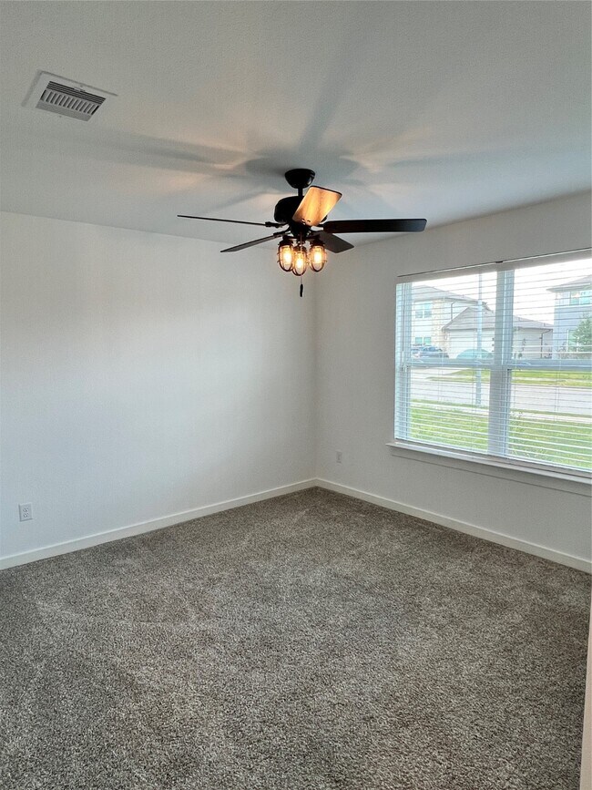Building Photo - 1607 Barrows Ln