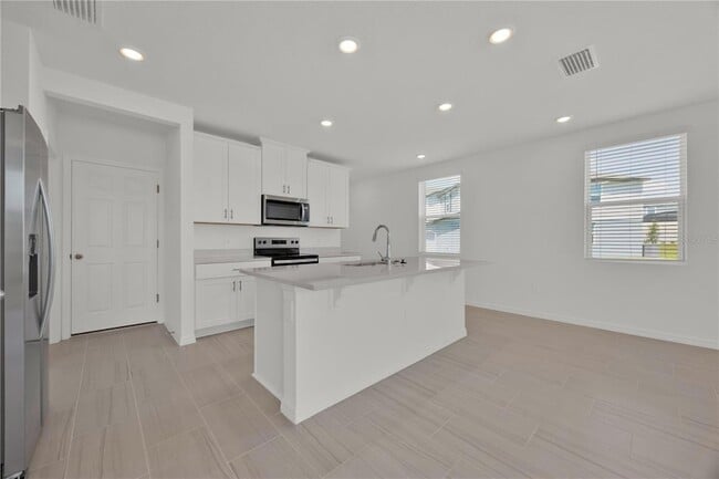 Building Photo - 16382 Bird of Paradise Ave