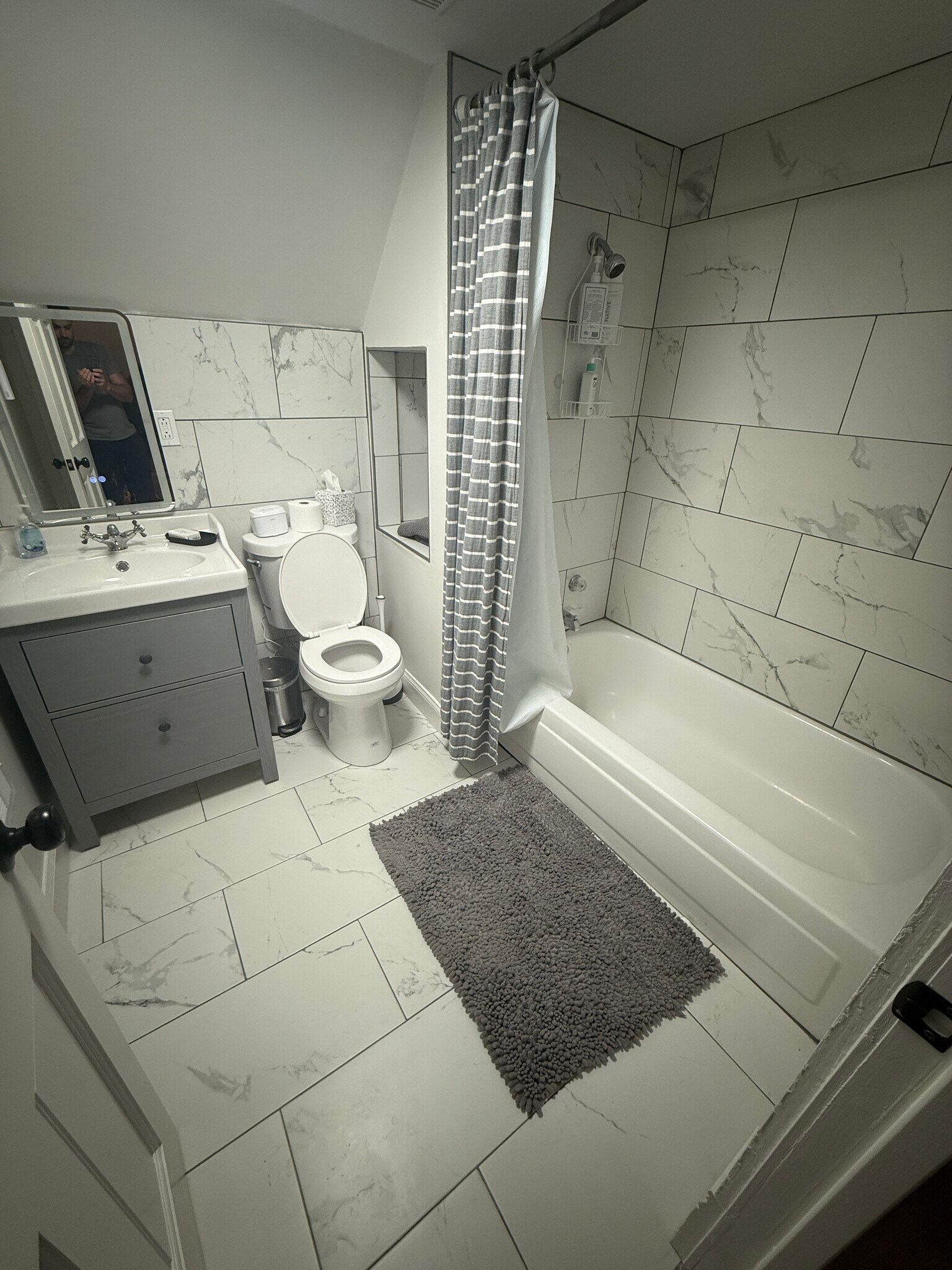 Building Photo - 214 Arlington Ave