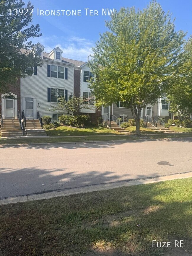 Building Photo - 13922 Ironstone Terrace NW