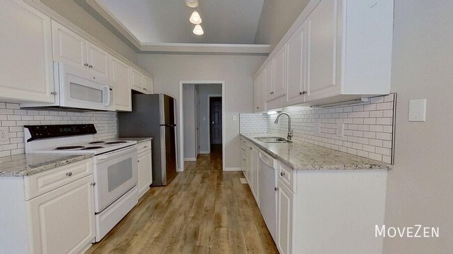 Building Photo - 4130 Birchgarden Dr