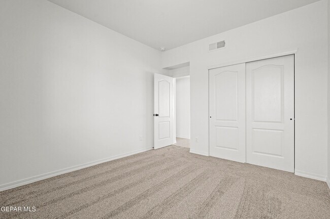Building Photo - 245 Hunstanton St