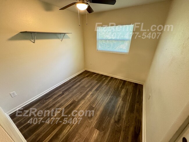 Building Photo - Remodeled 3/2 in Orlando - Move-in Special...