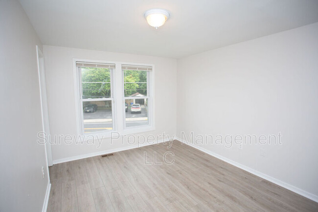 Building Photo - 121 Rancocas Rd