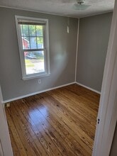 Building Photo - 306 S Laurel St