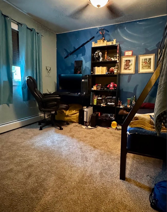 Building Photo - 4 bedroom / Pet friendly home in North Pol...