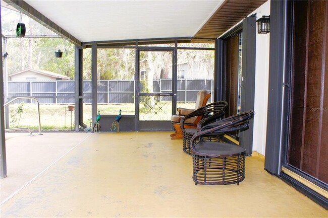 Building Photo - 3201 Bartlett St