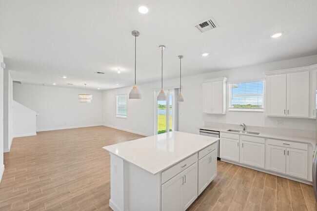 Building Photo - 3538 Angler Dr
