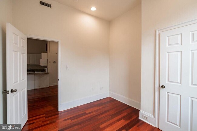 Building Photo - 1769 Frankford Ave