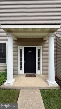 Building Photo - 226 Springmont Dr