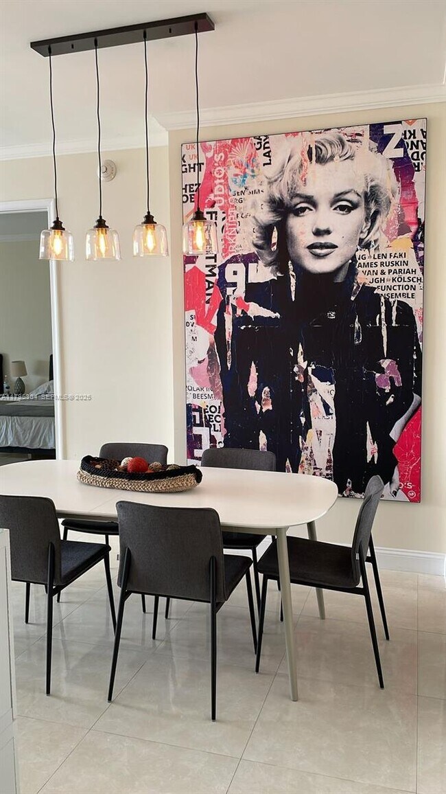 Building Photo - 100 Bayview Dr