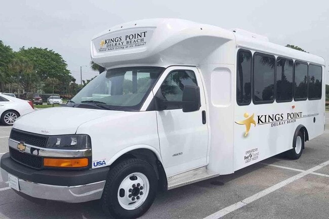 Building Photo - 302 Capri Dr