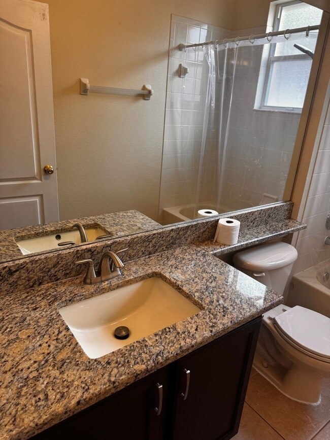 Building Photo - AVAILABLE NOW