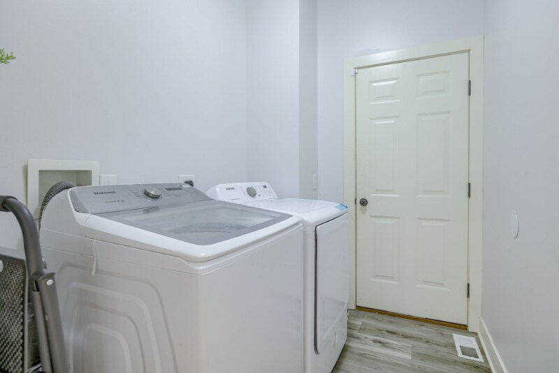Building Photo - 10914 S 172nd St