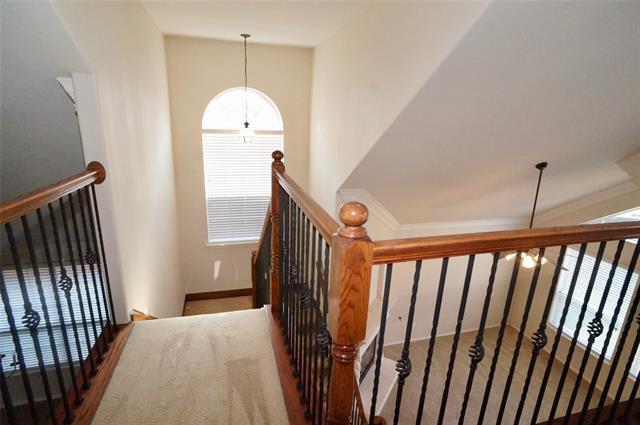 Building Photo - 9304 Clearview Dr