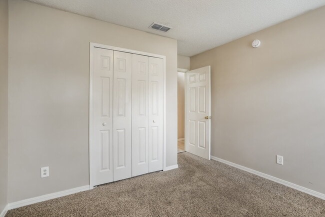 Building Photo - 1903 Farm Way