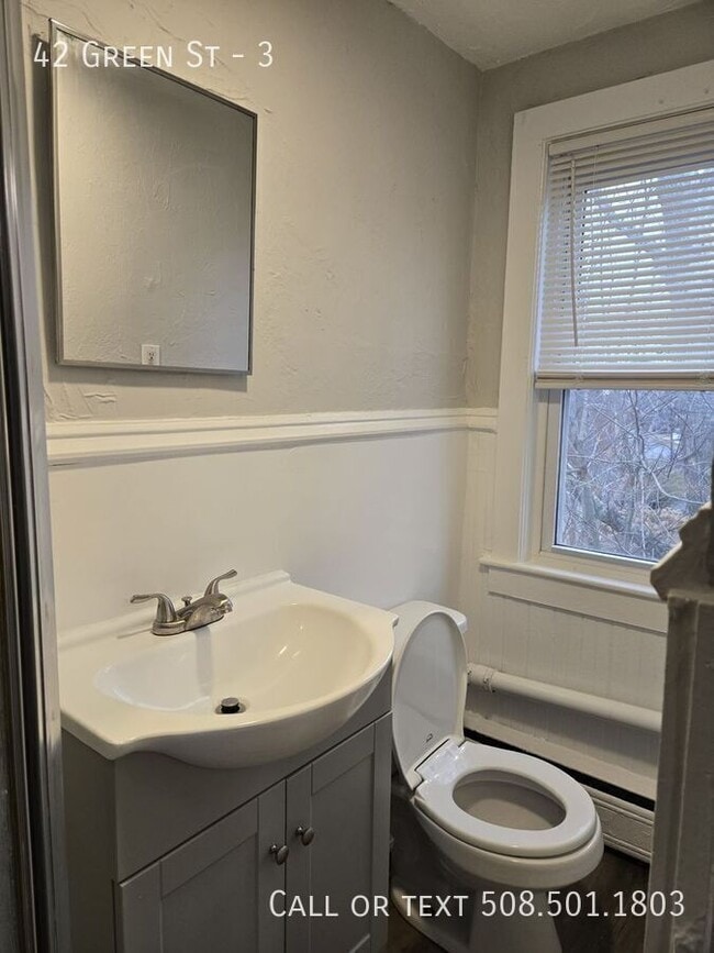 Building Photo - 42 Greene St