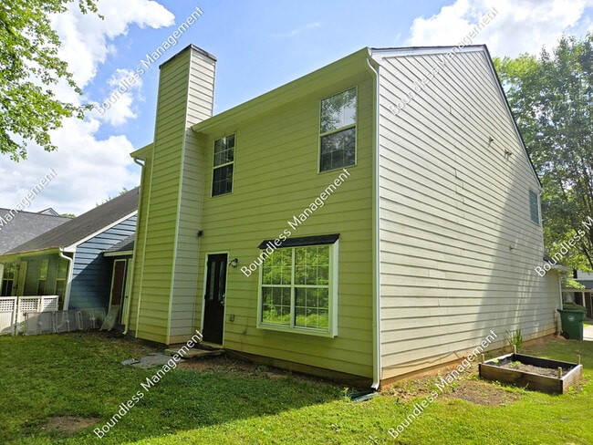 Building Photo - 2261 Charleston Pointe SE