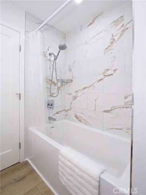 Building Photo - 822 Camino Real