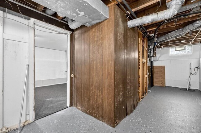 Building Photo - 4521 Golfway Rd