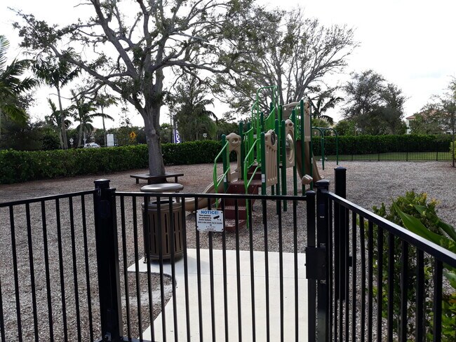 Building Photo - 4582 San Fratello Cir