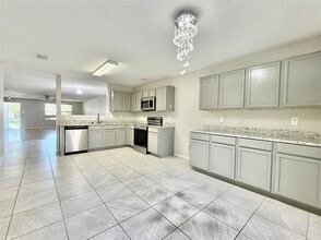Building Photo - 1620 Flagstone Ln
