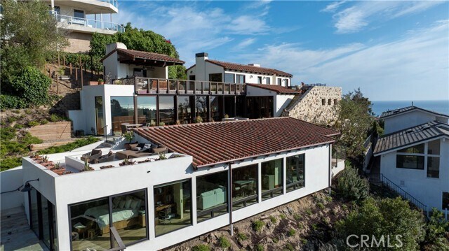 Building Photo - 345 Emerald Bay