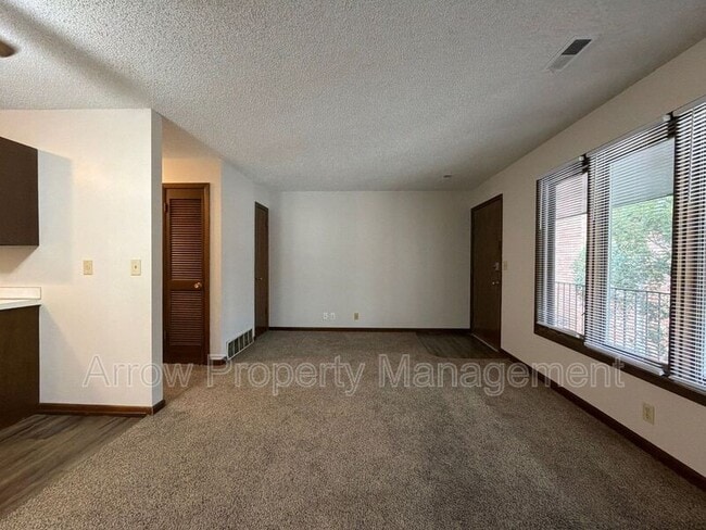 Building Photo - 1820 F St