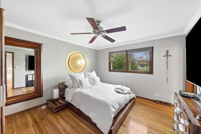 Building Photo - 4 E Noyes St