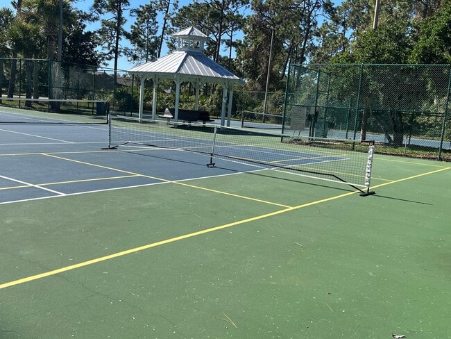 Building Photo - 1918 Turtle Creek Pl