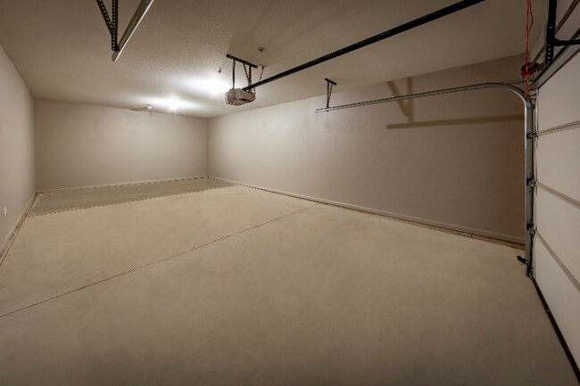 Building Photo - 1375 Park 33 Blvd