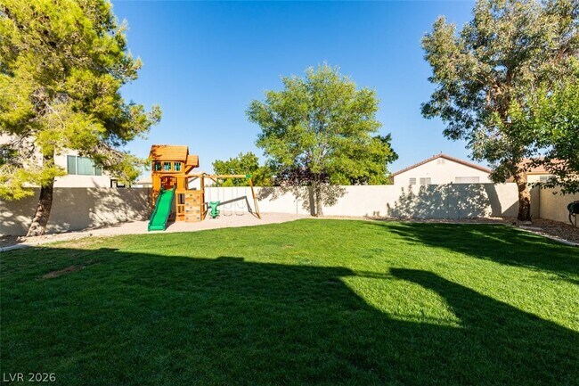 Building Photo - 5056 Shadow Palm Ct