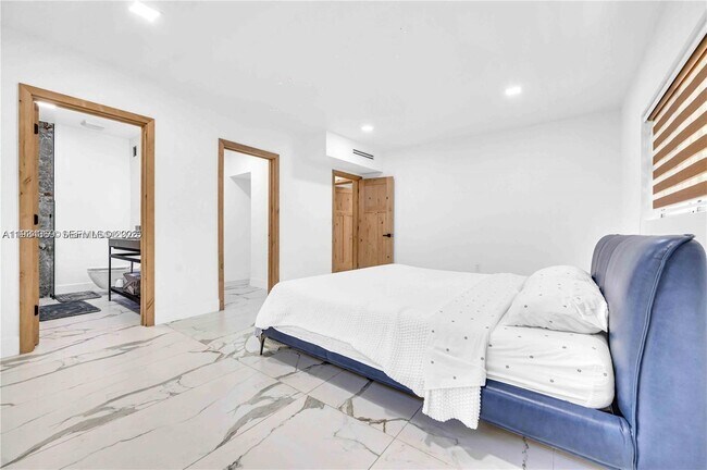 Building Photo - 4708 Alton Rd