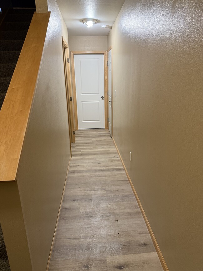 Building Photo - 2444 Catskill Ct