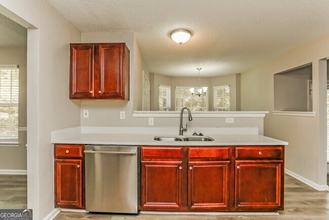 Building Photo - 3943 Riverside Pkwy