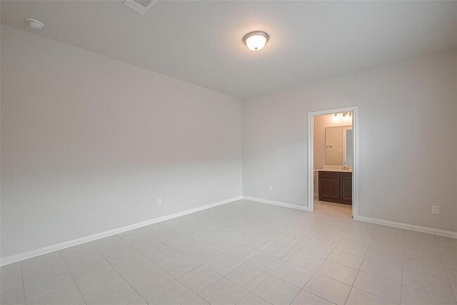 Building Photo - 31139 Mahogany Fir Trl