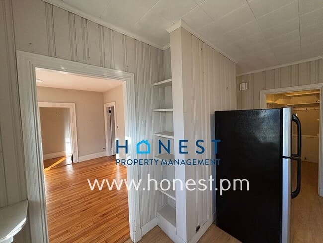 Building Photo - 103 Rackleff St