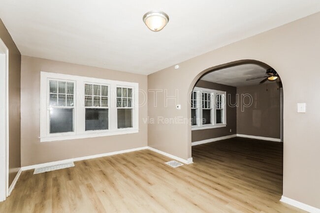 Building Photo - 3006 Noble St