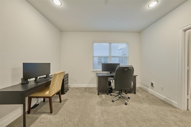 Building Photo - 1715 Eado Point Ln