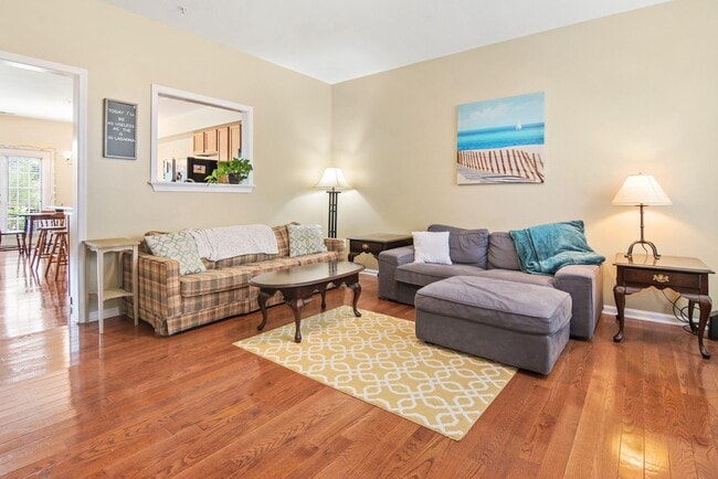 Building Photo - 29 Harbour Heights Dr