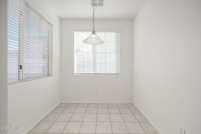 Building Photo - 2030 N 78th Glen