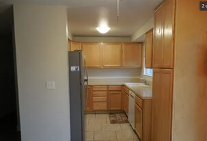 Building Photo - 1109 E 30th St