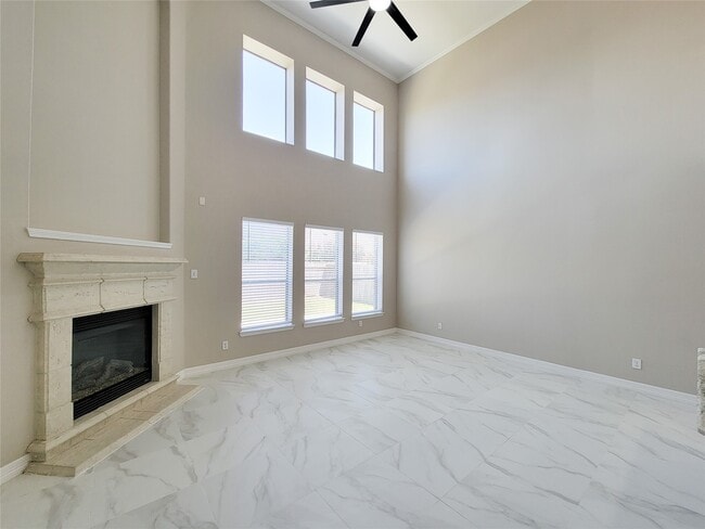 Building Photo - 11130 Celano Dr