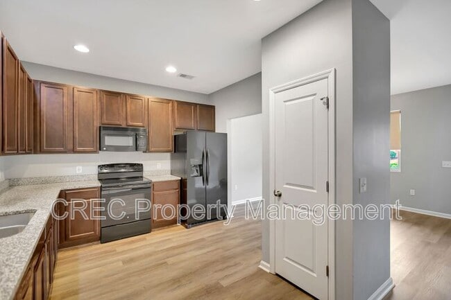 Building Photo - 339 Flyway Rd