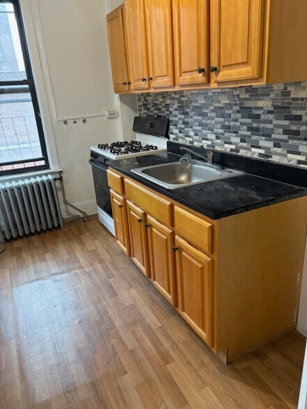 Building Photo - 1380 Virginia Ave