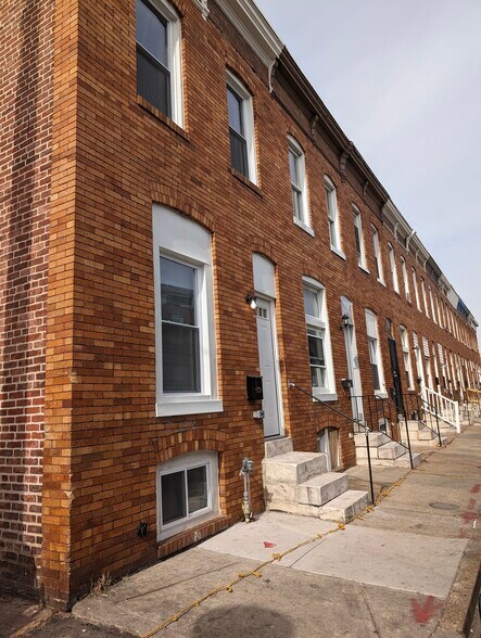 Building Photo - 800 N Curley St