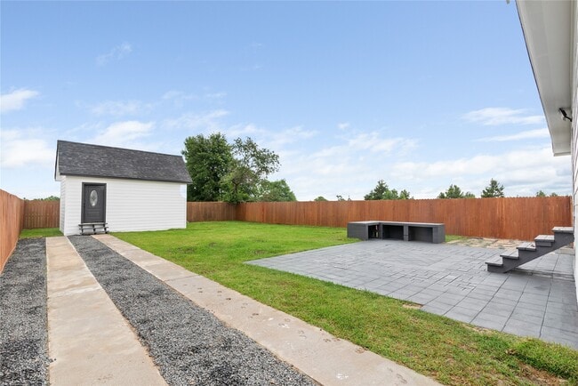 Building Photo - 1244 Rd 5705
