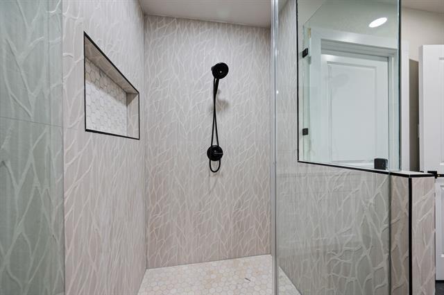 Building Photo - 1200 Tanglewood Trail