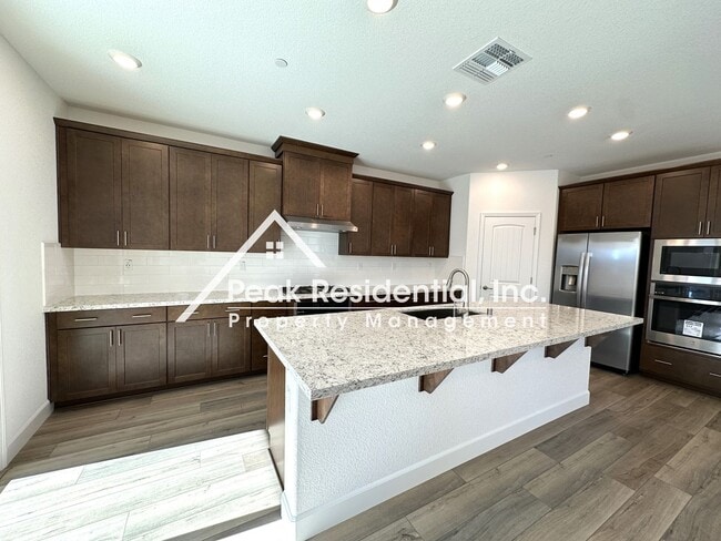 Building Photo - Brand New West Roseville 4bd/3.5ba with Se...